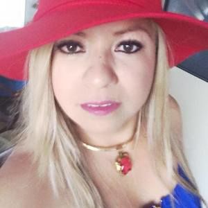 Meet your Posher, Alma